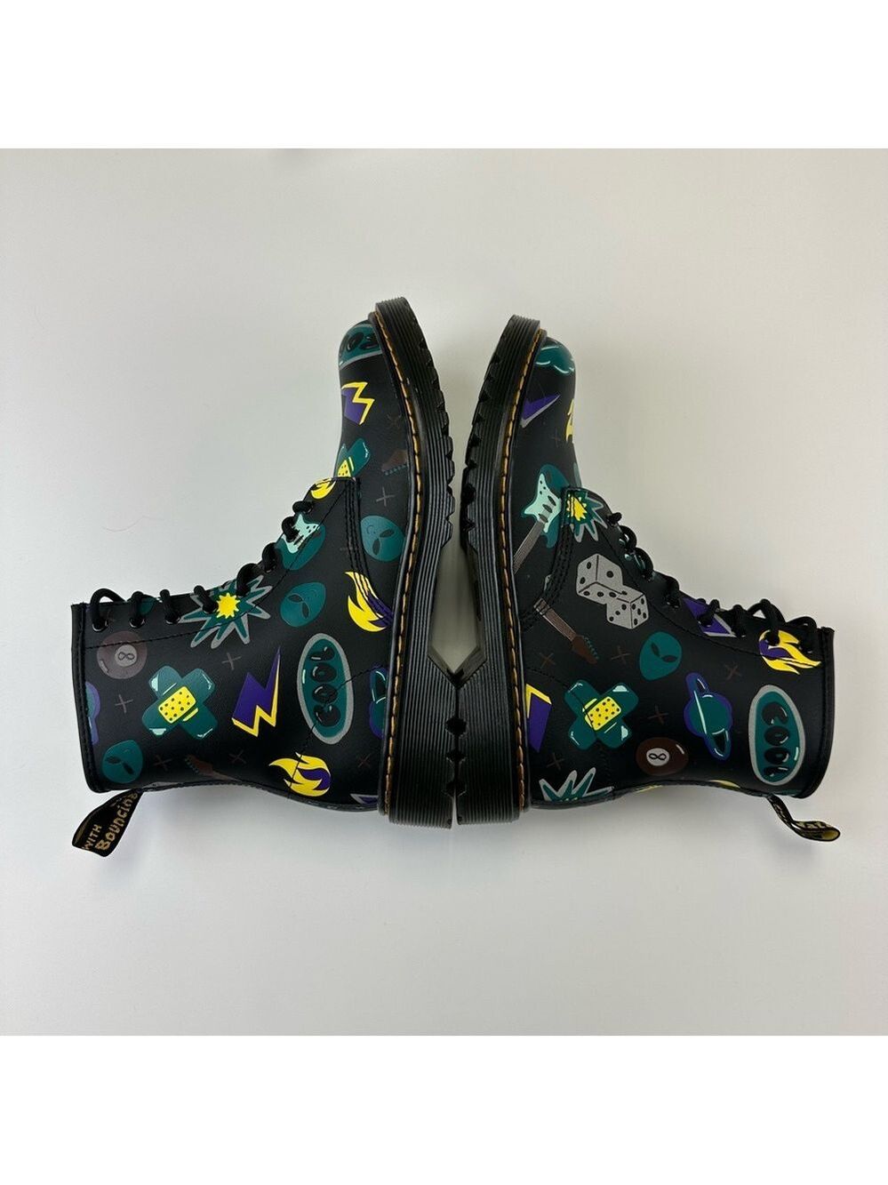 Dr Martens NEW sticker 1460 boots 8 Hole Womens Size 6 leather Lace up Indie - Picture 7 of 11